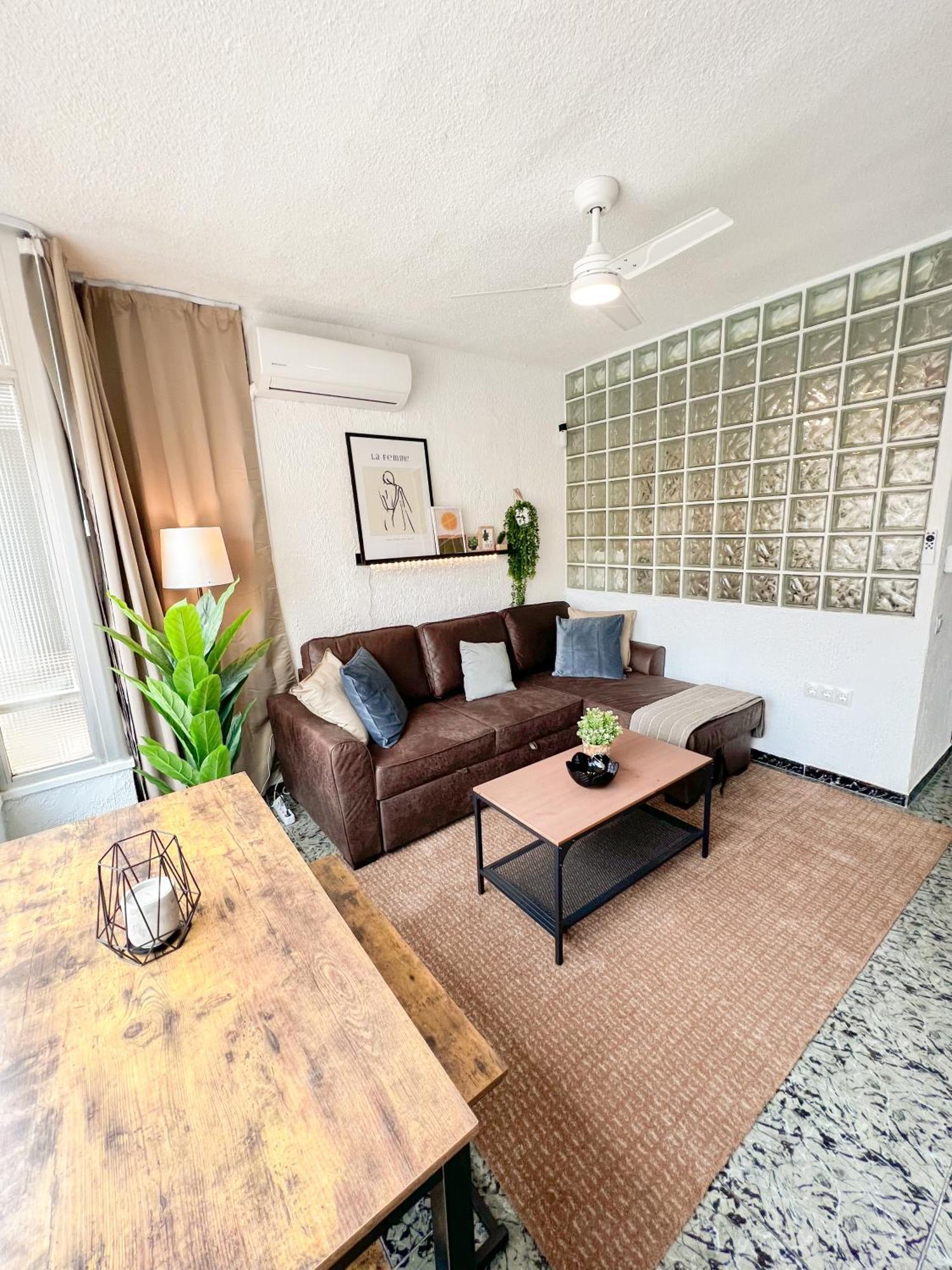 Cozy And Bright Flat With Pool Apartment ตอร์เรโมลิโนส ภายนอก รูปภาพ